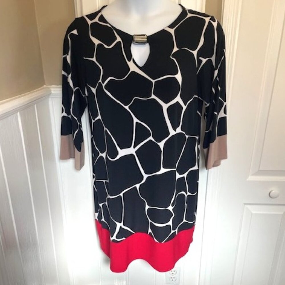 MSK size L shift dress with banded 3/4 sleeves and bottom.